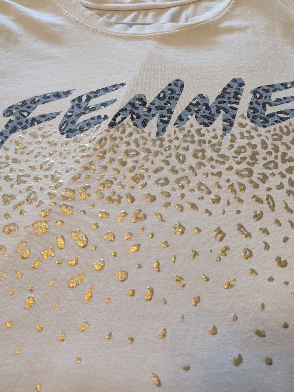T-SHIRT Foil Leopard Graphic Tee — White with Gold & Blue Leopard Print
